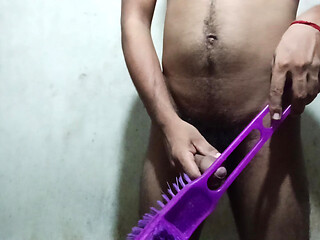 Hi guys 18 year old boy without girlfriend how do this