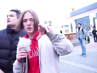 A guy gets free head (Jk)