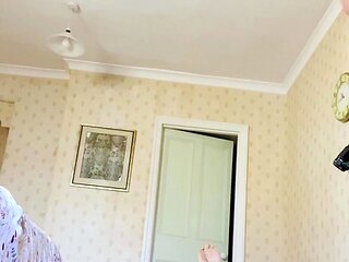 hot amateur milf giving blowjob and getting fucked