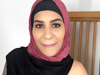 Muslim Milf Takes It Her Tight Ass Deep Anal Fuck