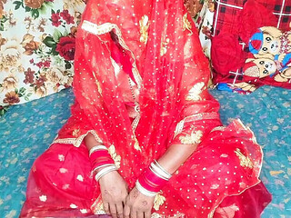 Desi Honeymoon Sex Video Hindi Audio  Claire Vaise in Red Saree and Blouse Having Fun