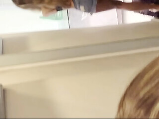 Dan&ccedil_ando funk , rebolando a bunda