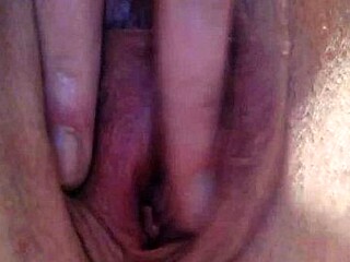 Ex-GF so fresh so clean POV masturbation