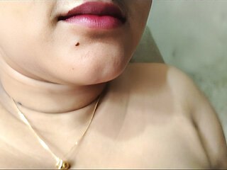 Bhabi suck well with HOT lips xxx