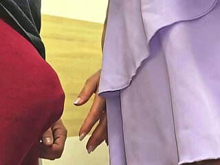 Amateur Blonde Babe Gets Wet Pussy Fingered By Stranger On Train - Real Orgasm & Moaning