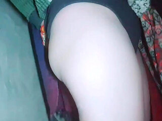 Hot Lavanya Is Trying to Satisfy Her Lust with Vegetables, but as Soon as I Get a Little Excited, I Take Out My Panties