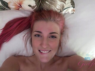 Amateur girlfriend Nina Nirvana wakes up to a morning surprise as her POV