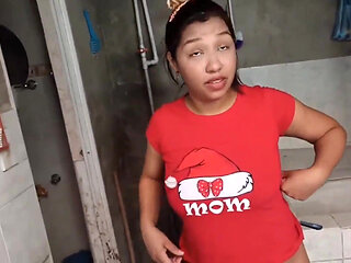 18 year old brunette big saggy tits from New York United States fucking her stepbrother's big dick tatuaj