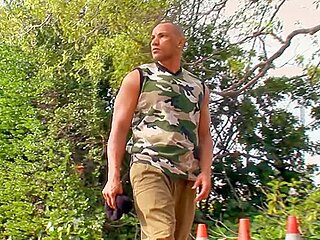 Black muscle hunk breaks in and fucks blonde stud