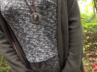 JAVHUB Mari Koizumi gets fingered and squirts