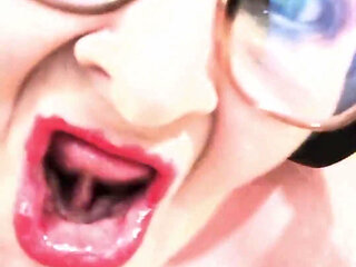 7 Is Her Lucky Number When She Cums All Over