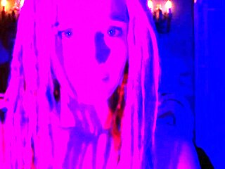 Amateur Webcam Teen Masturbates And Teases