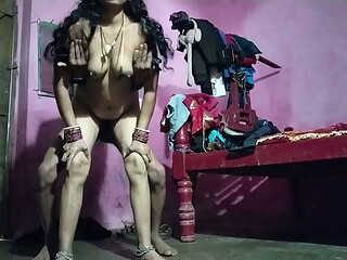 Desi husband made the penis erect by sucking it and had a great fuck in the form of a donkey and a mare, being fully naked in Hindi