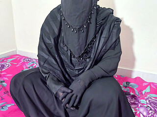 Fucked the Hujur's hijab-wearing wife doggy style hard fucking.