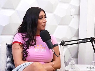 Kira Noir, Violet Myers  Alex Jones Transform Studio into Wild Threesome
