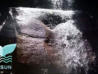 Sexy foreigner asks me to take pictures of her in the river, I end up giving her a great blowjob and having sex in the river