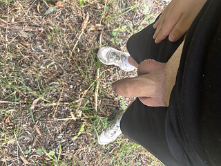 Uncut cock quikly cumshot in public