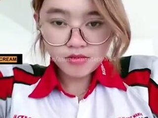 Indri Sales Honda Yang Pernah Viral - Ayu Mayumi