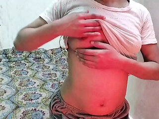 Bhabhi ko chuchi daba daba kar choda