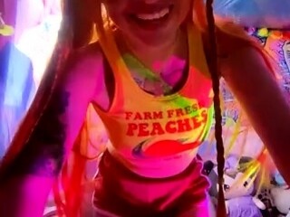 Blonde amateur gives webcam show with toys