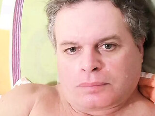 I sniff my panties and it makes me cum