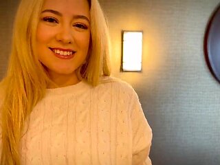 Adorable girl with a tight body wants to get mature cock