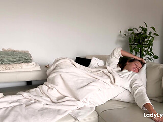LadyLyne Grinds Into Her Pillow Softly