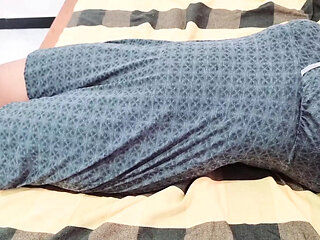 Sinhala Stepmom and her Stepson Sharing Bed on Vacation