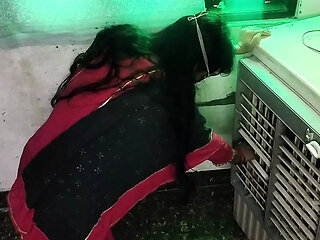 Bhabhi ko gandi video dikha kar jabar dasti pela