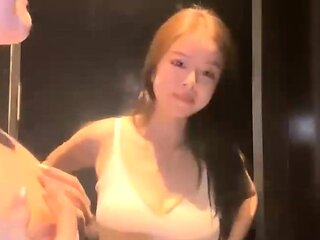 Webcam Asian camgirl testing brand new toy