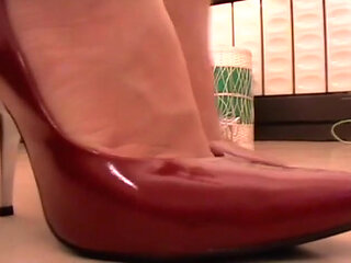 Teen and her so many high heels