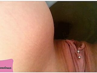 Worship My Goddess Pissing Pussy