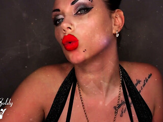 Today I am letting you wank all over my big red lips! JOI mind fuck!
