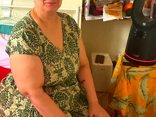 Horny Big Ass Stepmother Gets Good Doggy Style From Delivery BBC Man at Home