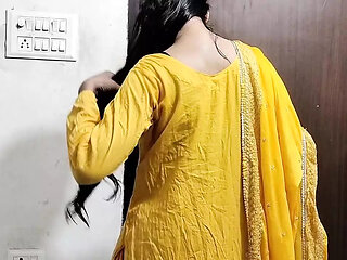 Desi aunty ko chodte uncle ji ne dekh liya