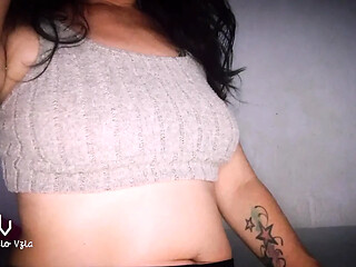Tit-tastic fun with bouncing bosoms