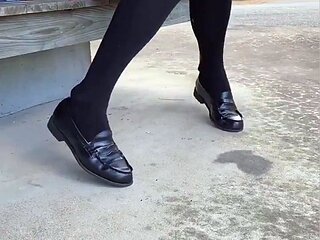 Public amateur fucked outdoors before cumshot