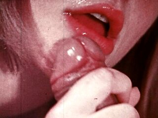 amateur stiefelschweine fingering herself on live webcam