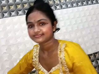 Desi Beauty Blowjob with Ball Massage in Traditional Clothes