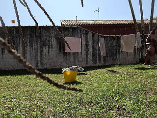 Fodendo no quintal da minha sogra