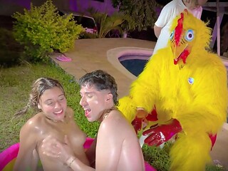 Colombian Latina's Wet Pussy Gets Gang-Banged at Bucaramanga Party