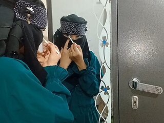 Muslim Girl with Beautiful Eyes, Was Fucked in Front of Mirror