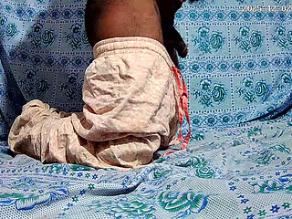 Big duck boy handjob in the room 2876