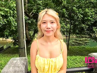 Omege japanese girl with big boobs on cams