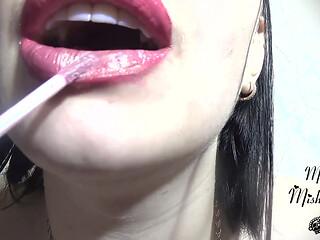 Pink-golden lip gloss fetish & worship
