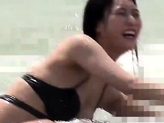 Amateur Couple Enjoys Exhibitionist Public Beach Sex