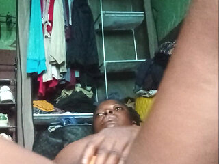 Cool Reels of Her Showing a Live Masturbate