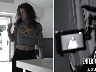 Khloe Kingsley: Squirting on Camera & Red Flags