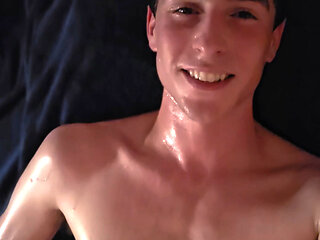 Watching Sauna Boy take a sauna and masturbate