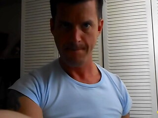 Hunk Jeff Drizzle Got His Cock Throbbing During Foot Play